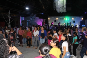 Celebran el Día de las Madres en Huescalapa