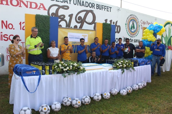 Aniversario XV de la Academia de Fútbol “Tigres CEMEX”