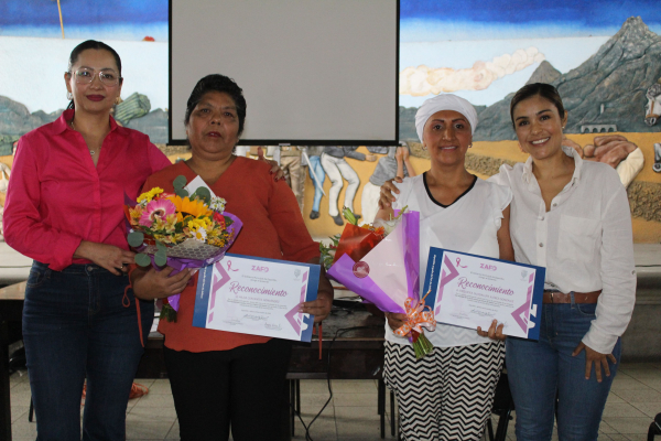 Realizan talleres por el “ Mes Rosa ” en Zapotiltic.