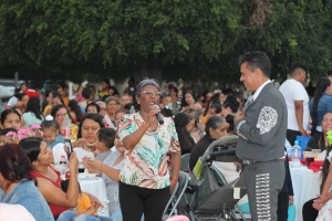 Celebran el Día de las Madres en El Rincón