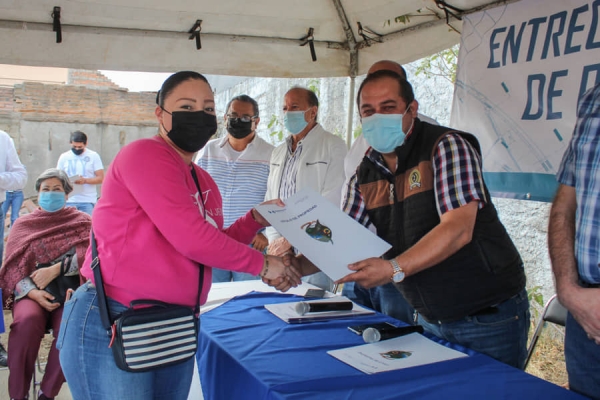 Entregan 190 Títulos de Propiedad a Familias del Fracc. “Los Ilustres”